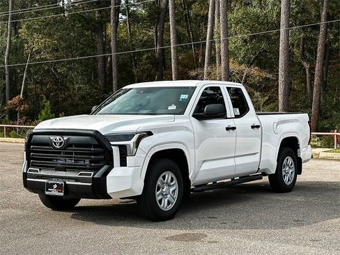 New 2026 Toyota Tundra SR image 4