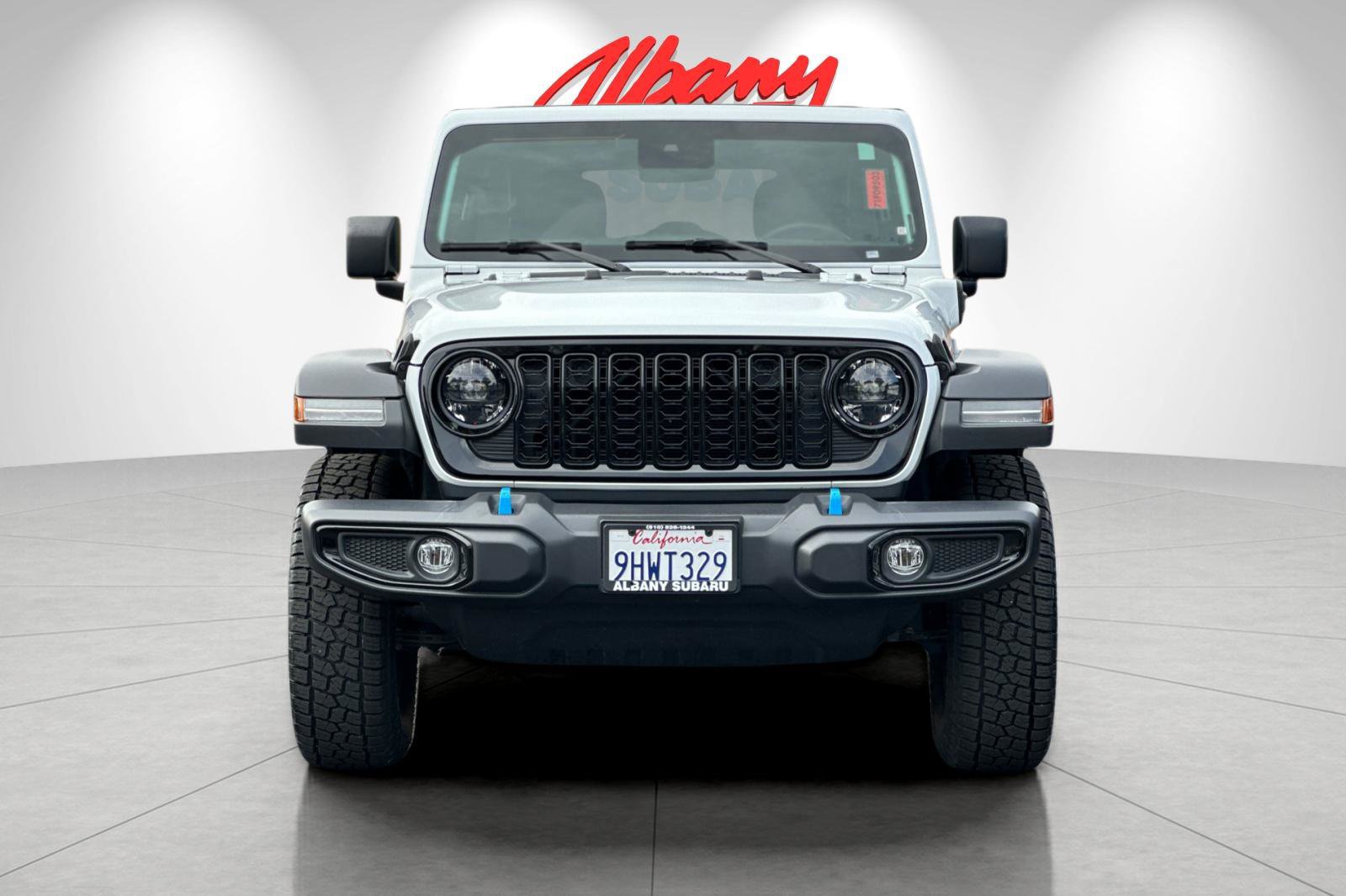 Used 2024 Jeep Wrangler Unlimited AWD/4WD image 10