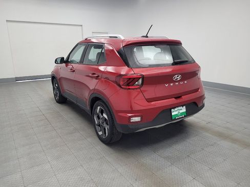 Used 2023 Hyundai Venue SEL w/ Cargo Package image 5