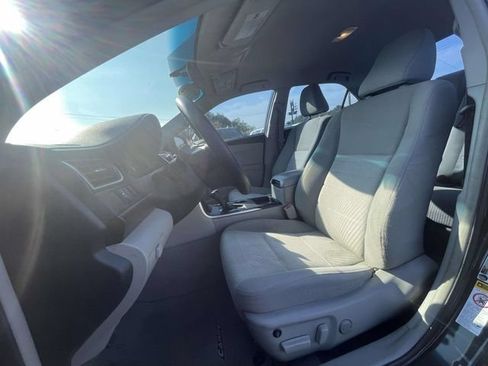 Used 2016 Toyota Camry LE FWD image 16