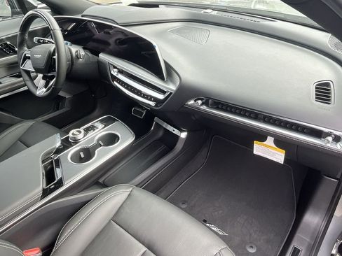 New 2026 Cadillac Lyriq V image 21