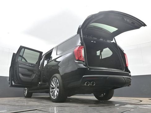 Used 2021 GMC Yukon XL Denali AWD/4WD image 61