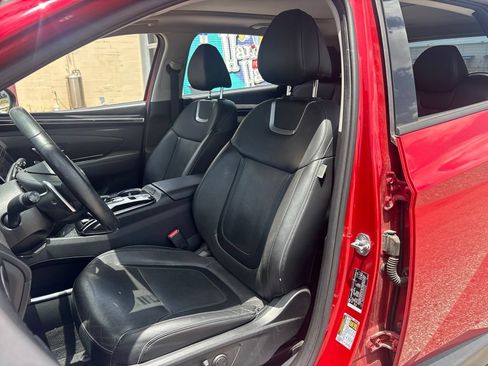 Used 2023 Hyundai Tucson Limited w/ Winter Package FWD image 9