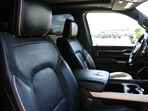 Used 2019 RAM 1500 Laramie AWD/4WD image 24