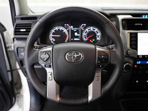Used 2022 Toyota 4Runner Limited RWD image 14