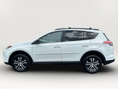 Used 2017 Toyota RAV4 LE w/ All Weather Liner Package AWD/4WD image 4