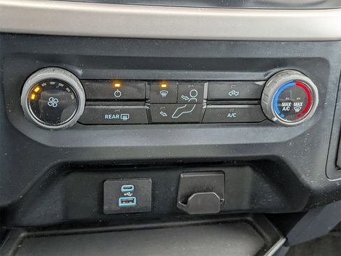 Used 2023 Ford F150 XLT image 24