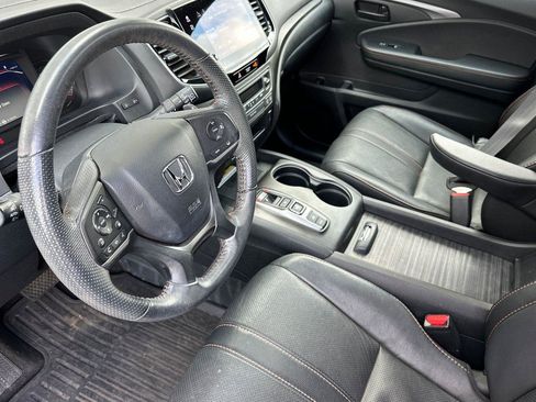 Used 2023 Honda Passport TrailSport image 10