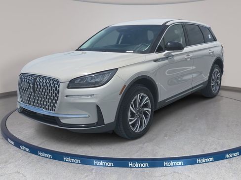 Used 2023 Lincoln Corsair FWD image 1