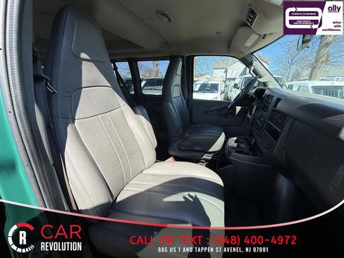 Used 2019 Chevrolet Express 3500 LS image 28