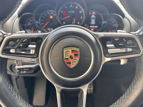 Used 2017 Porsche Cayenne GTS image 16