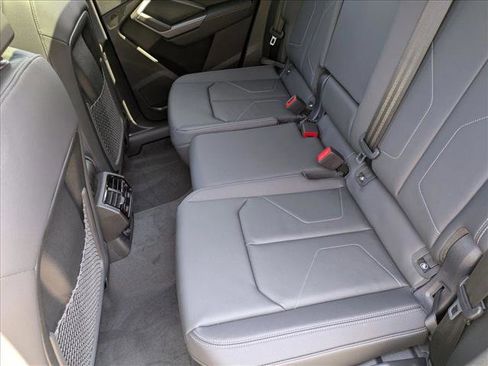 New 2025 Audi Q3 2.0T Premium image 18