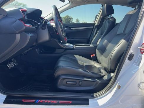 Used 2020 Honda Civic Touring image 6