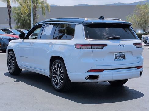 Used 2023 Jeep Grand Cherokee L Summit AWD/4WD image 7