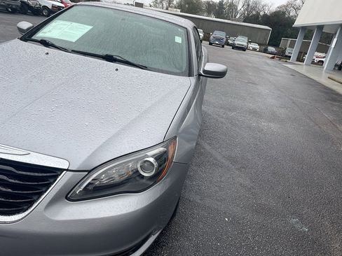Used 2013 Chrysler 200 S image 32