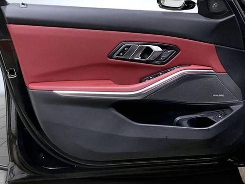 Used 2023 BMW 330i xDrive Sedan w/ Premium Package image 23