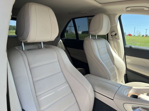 Certified 2020 Mercedes-Benz GLE 450 4MATIC image 35