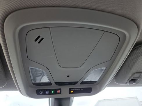 Used 2019 Chevrolet Impala LT image 44