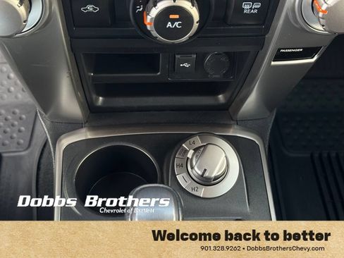 Used 2024 Toyota 4Runner SR5 Premium AWD/4WD image 28