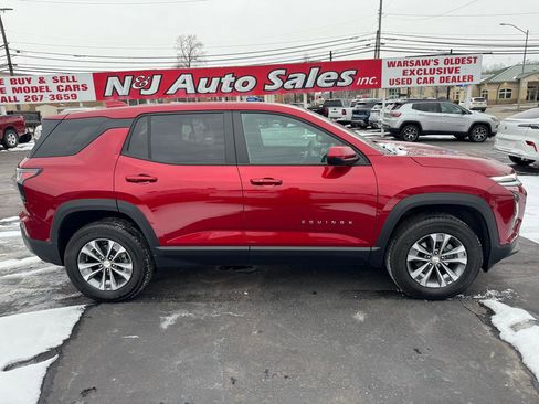 Used 2025 Chevrolet Equinox LT image 5