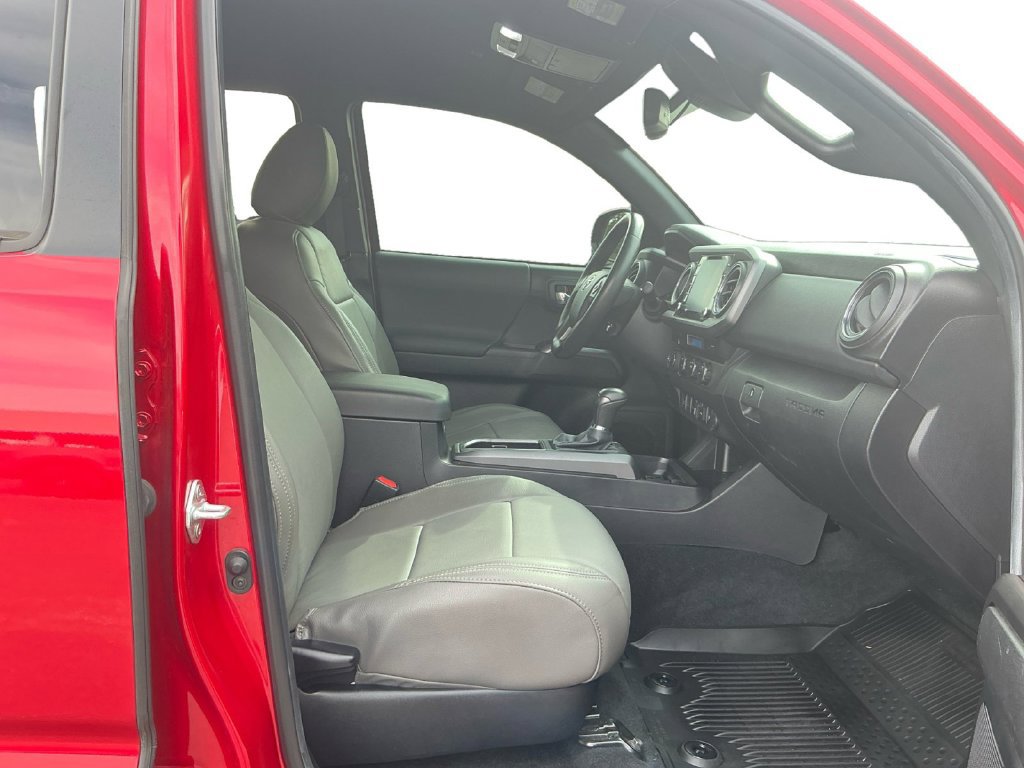 Used 2023 Toyota Tacoma TRD Sport w/ Advanced Technology Package AWD/4WD image 22