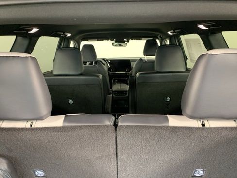 Used 2026 Lexus TX 500h AWD w/ Technology Package image 15