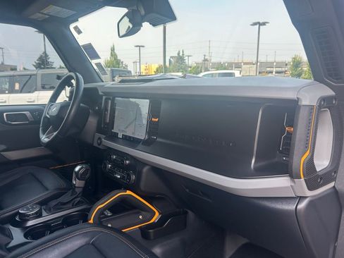 Used 2021 Ford Bronco Badlands image 26