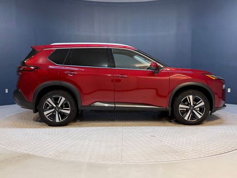 Used 2023 Nissan Rogue SL w/ SL Premium Package image 8