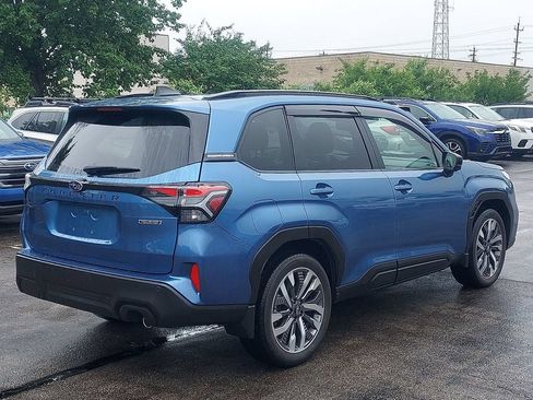 Certified 2025 Subaru Forester Touring AWD/4WD image 9