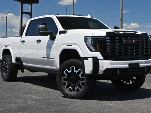 Used 2025 GMC Sierra 2500 Denali Ultimate AWD/4WD image 41