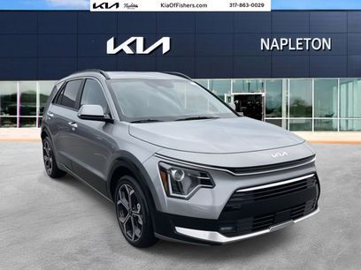 Used 2025 Kia Niro EX Touring