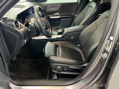 Used 2022 Mercedes-Benz GLB 250 image 17
