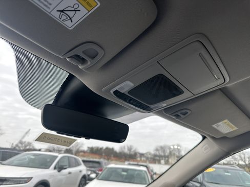 Certified 2025 Honda Pilot EX-L image 30