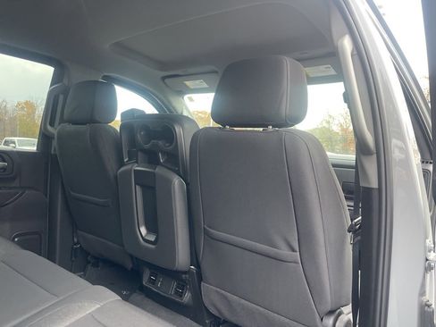 Used 2024 Chevrolet Silverado 2500 Custom w/ Custom Value Package image 21