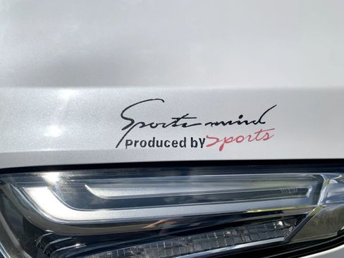 Used 2017 Cadillac XT5 Premium Luxury FWD image 12