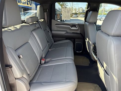 Used 2022 GMC Sierra 1500 SLT w/ SLT Convenience Package image 26