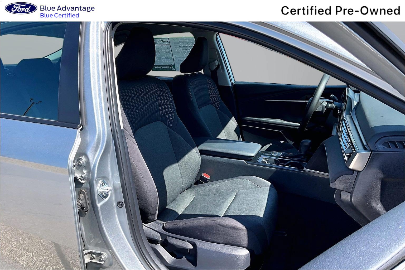 Used 2025 Toyota Camry LE FWD image 7