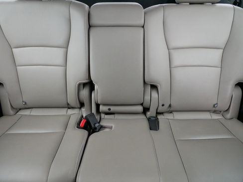 Used 2016 Honda Pilot EX-L image 13