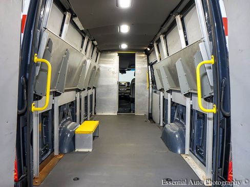 Used 2019 Mercedes-Benz Sprinter 170 image 14