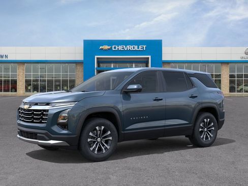 New 2027 Chevrolet Equinox LT w/ Convenience Package II AWD/4WD image 2