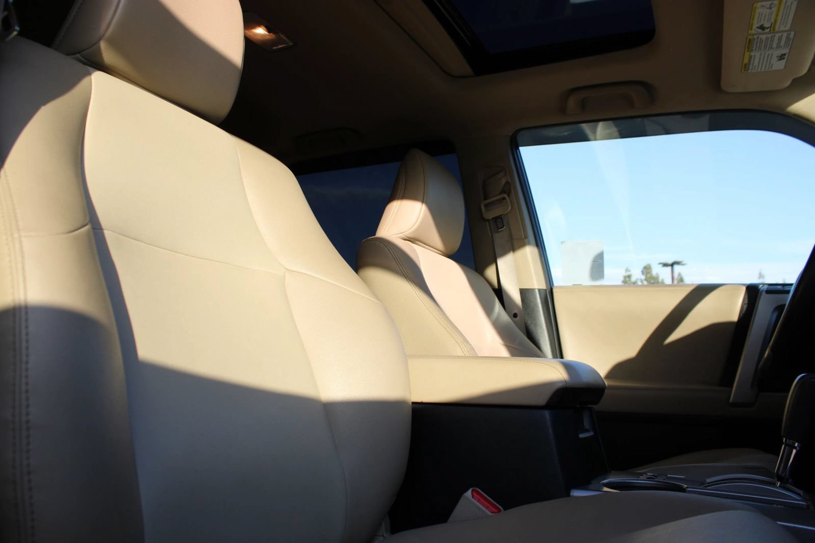 Used 2018 Toyota 4Runner SR5 Premium RWD image 11