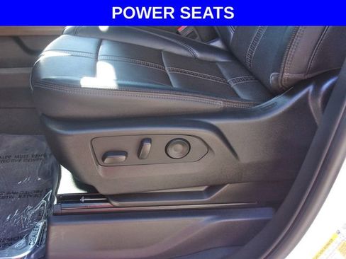 Used 2025 Chevrolet Silverado 2500 High Country w/ Technology Package AWD/4WD image 11