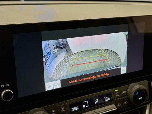 Used 2025 Toyota Grand Highlander FWD image 14