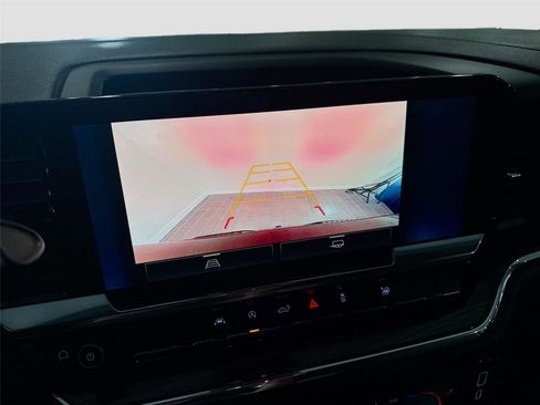 Used 2024 Chevrolet Silverado 1500 LT w/ Protection Package RWD image 10