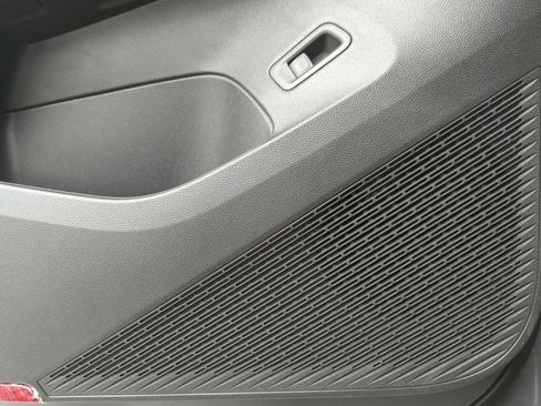 New 2026 Volkswagen Atlas SE image 25