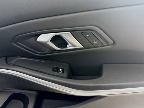 Used 2024 BMW 330i Sedan w/ Convenience Package image 31