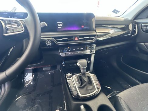 Certified 2026 Kia Seltos S image 24