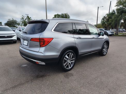 Used 2017 Honda Pilot Touring image 8