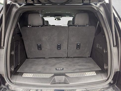 Used 2025 GMC Yukon Denali image 6