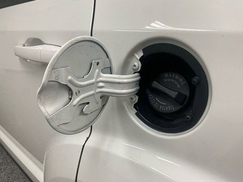 Used 2013 Dodge Journey SE image 14